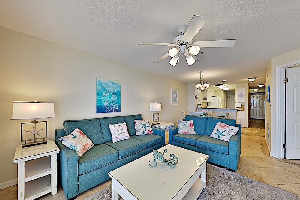 Photo of Livingroom in Fort Walton Beach