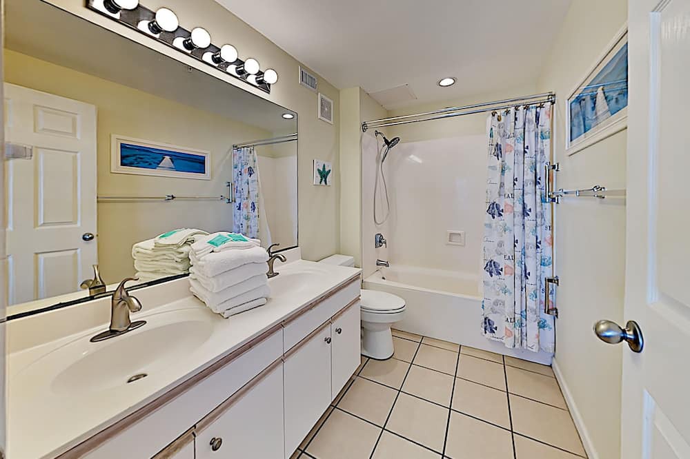 Photo of Bathroom in Fort Walton Beach