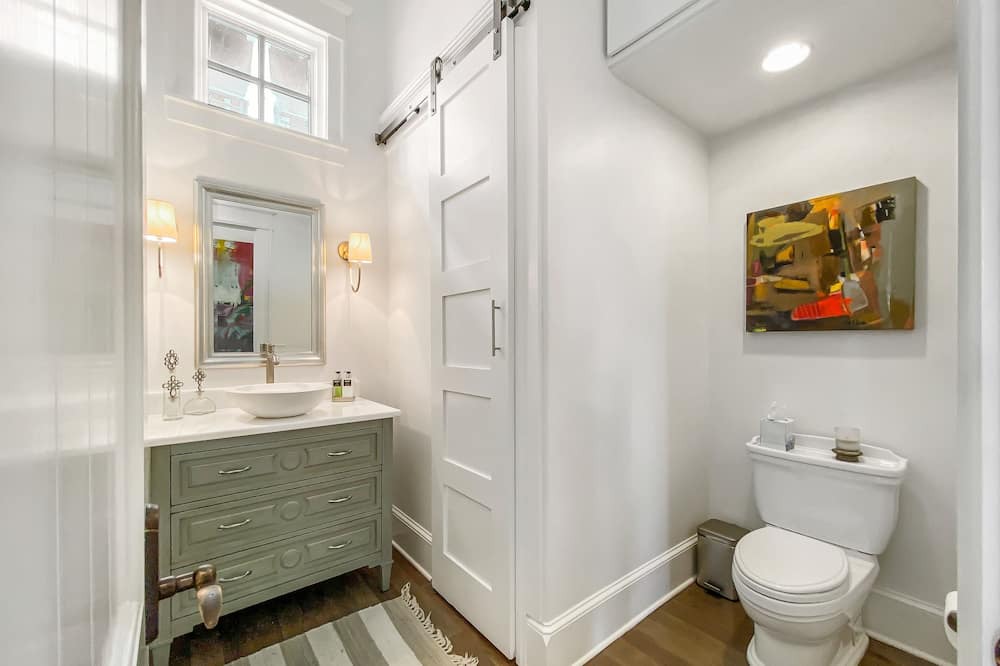 Photo of Bathroom in Rosemary Beach