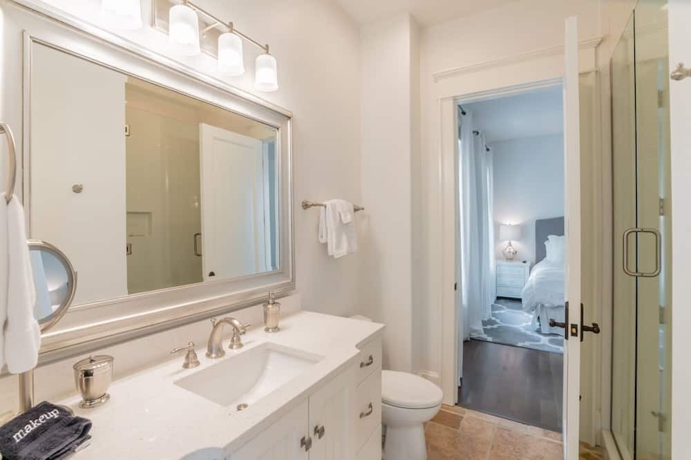 Photo of Bathroom in Rosemary Beach