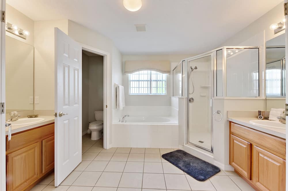Photo of Bathroom in Cumbrian Lakes