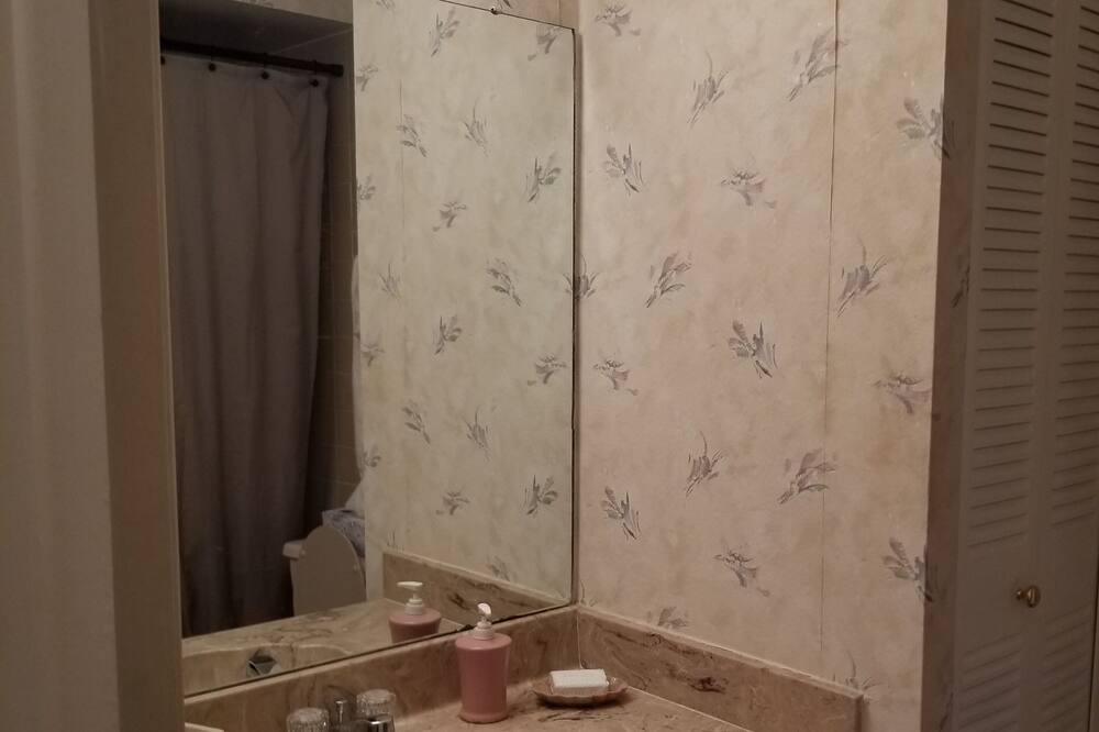 Photo of Bathroom in Carrollwood