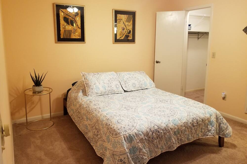 Photo of Bedroom in Carrollwood