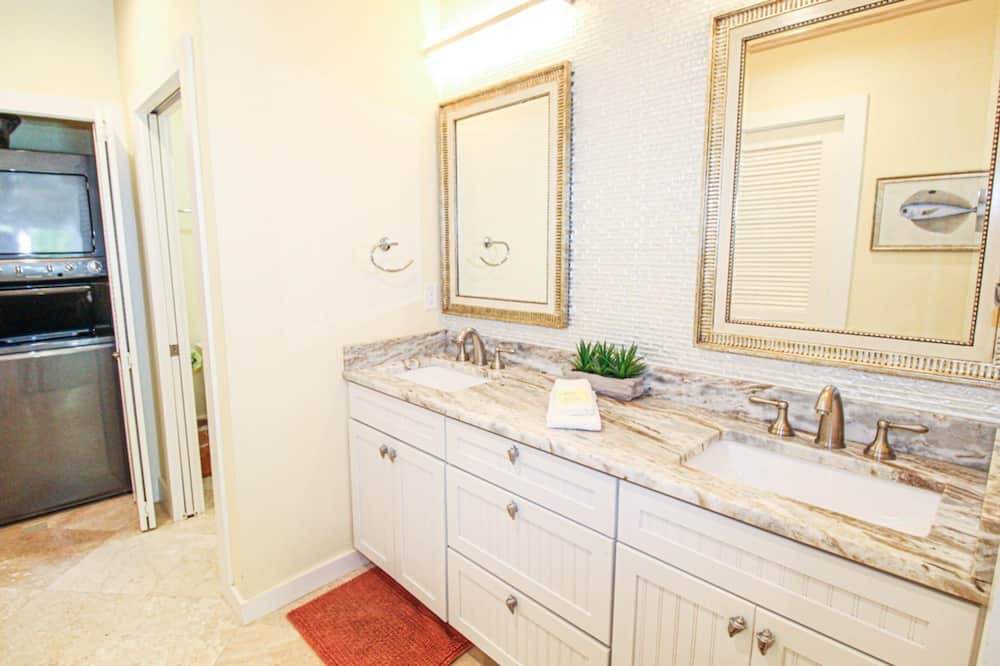Photo of Bathroom in Anna Maria