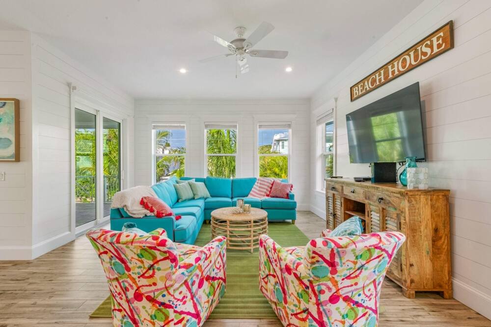 Photo of Livingroom in Anna Maria