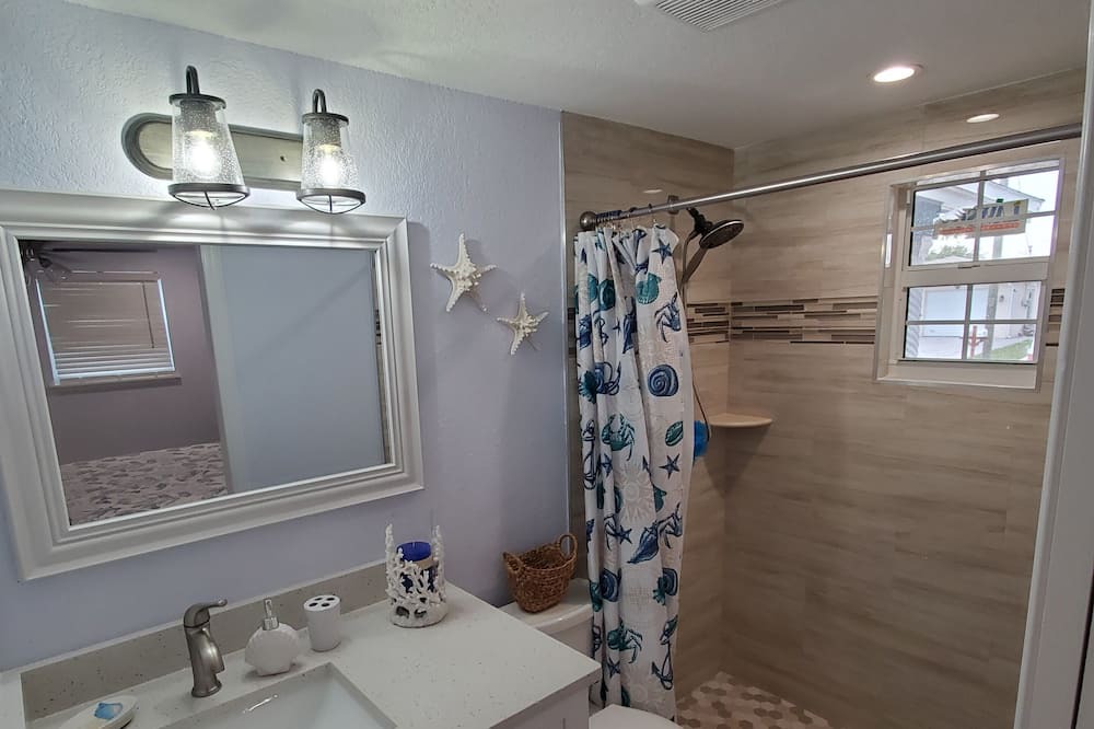 Photo of Bathroom in Sea Ranch On The Gulf