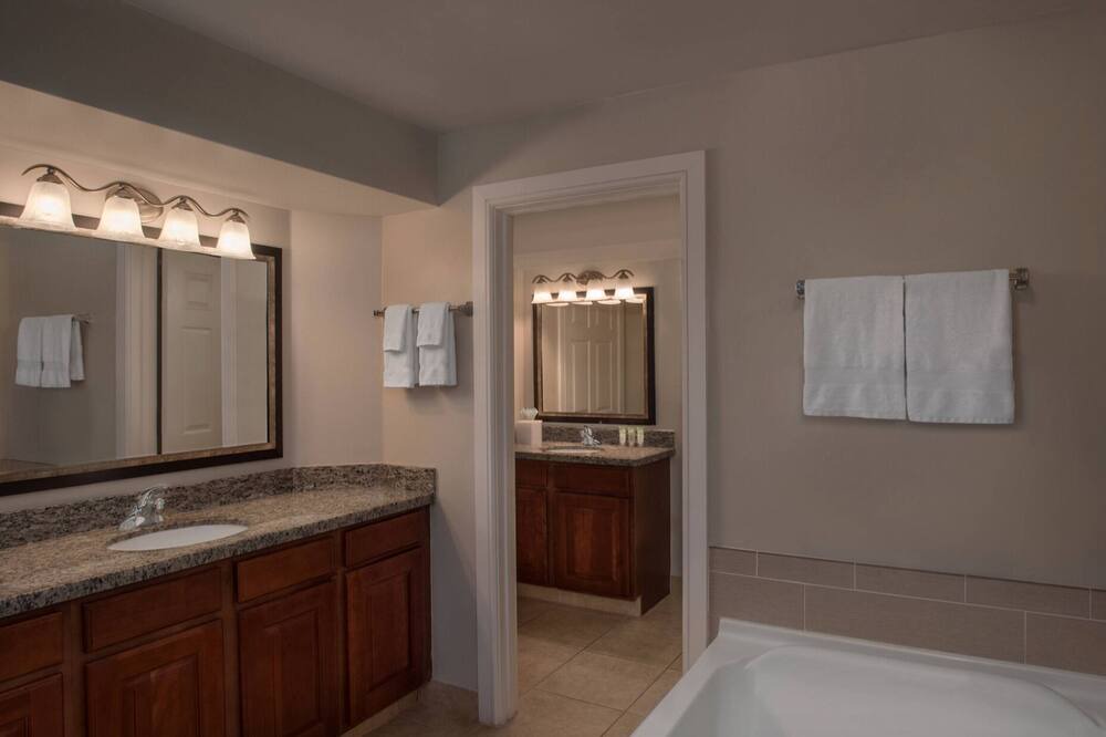 Photo of Bathroom in Williamsburg