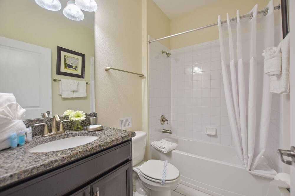 Photo of Bathroom in Loughman