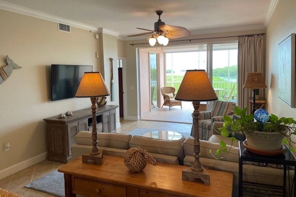 Photo of Livingroom in Placida