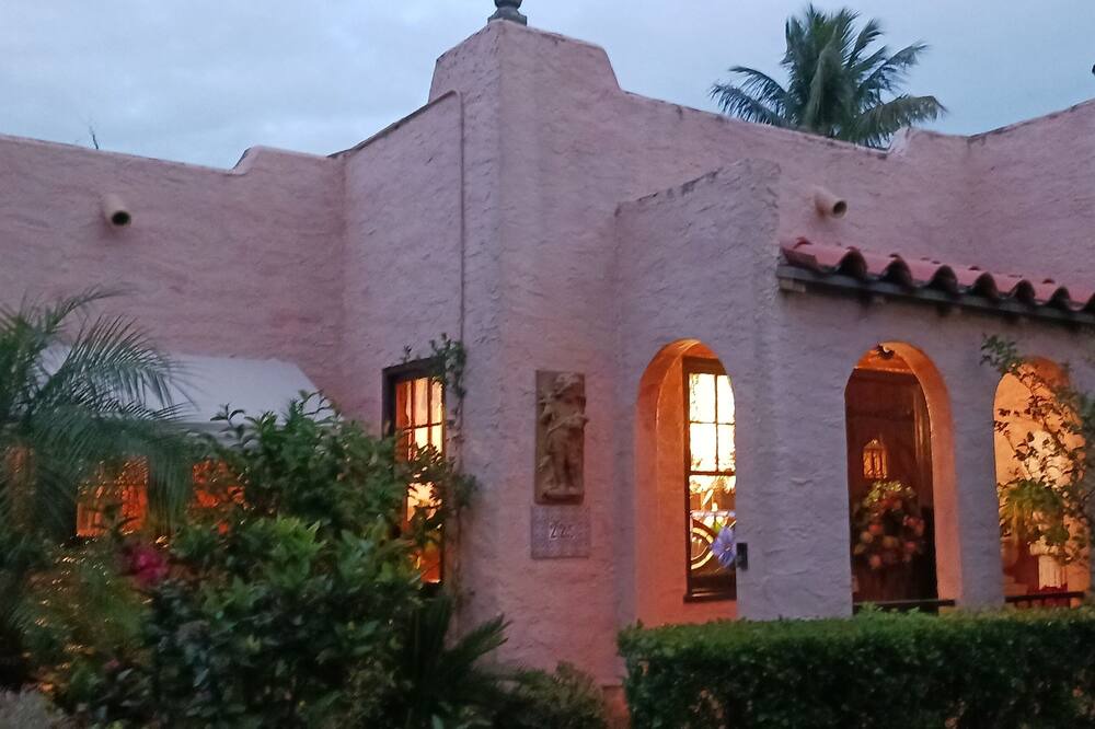 Photo of Others in West Palm Beach