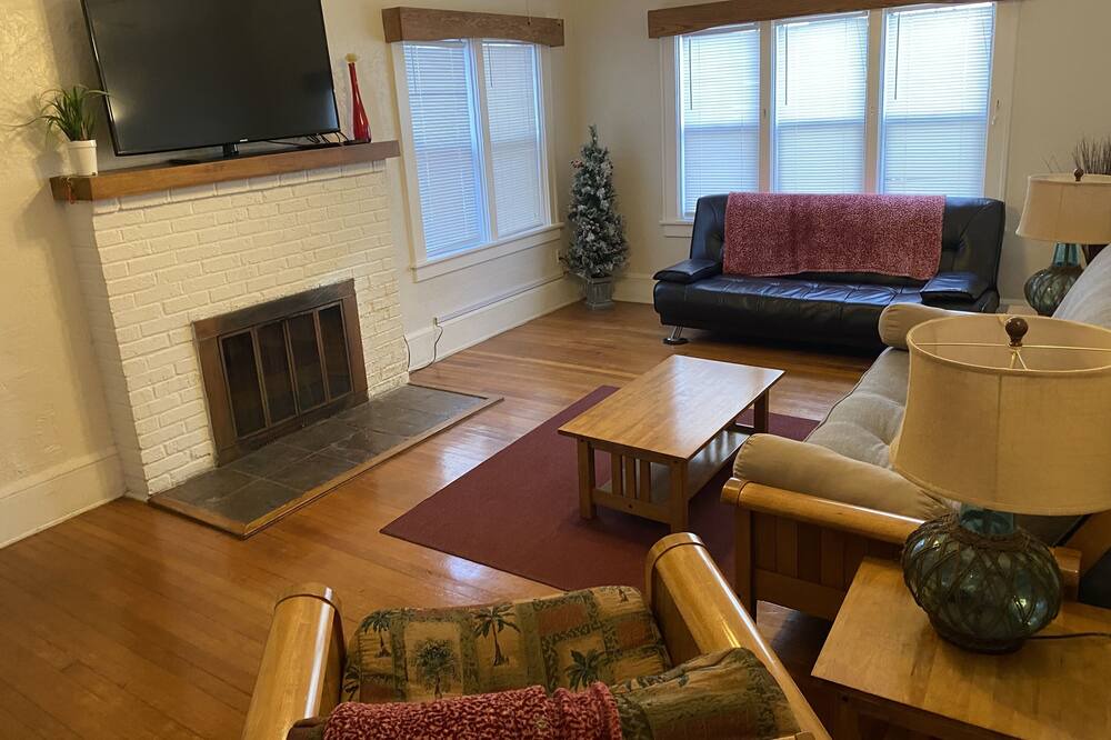 Photo of Livingroom in DeLand