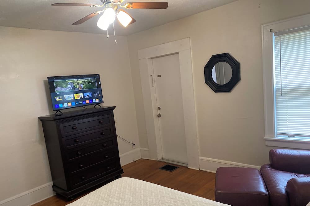 Photo of Bedroom in DeLand