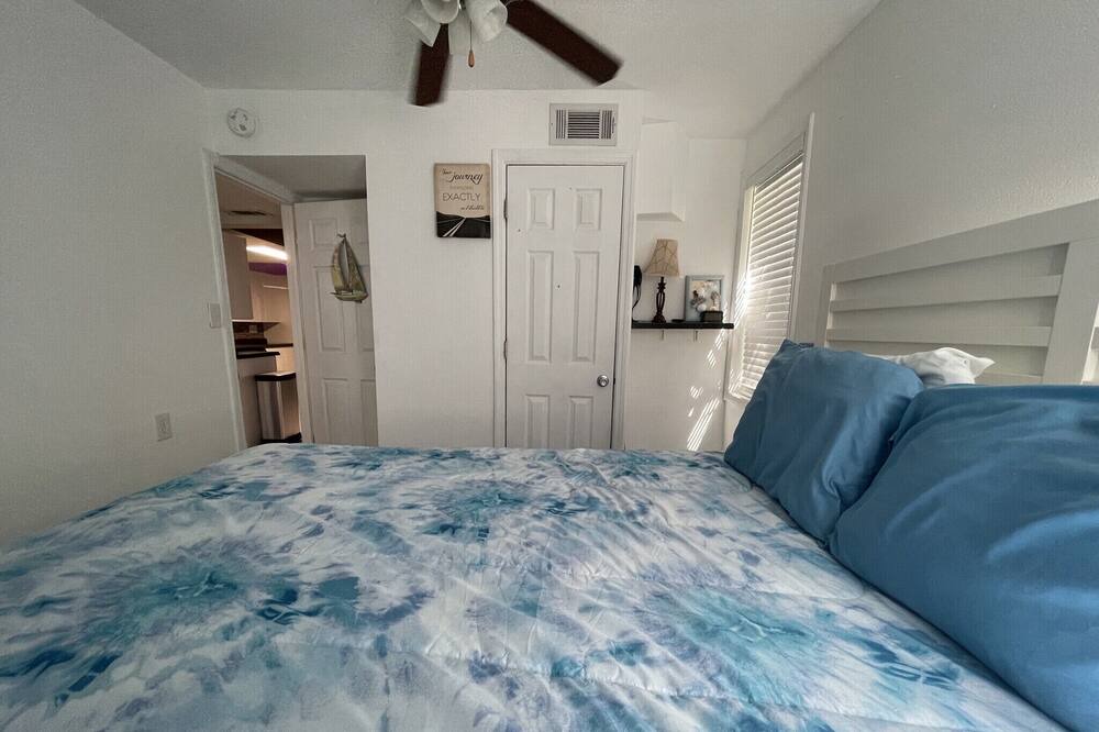 Photo of Bedroom in Madeira Beach