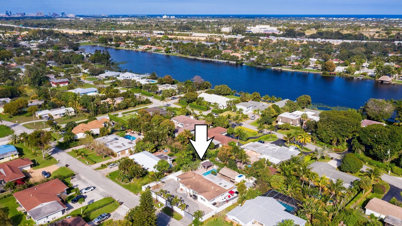 Photo of Outdoor in Lake Clarke Shores