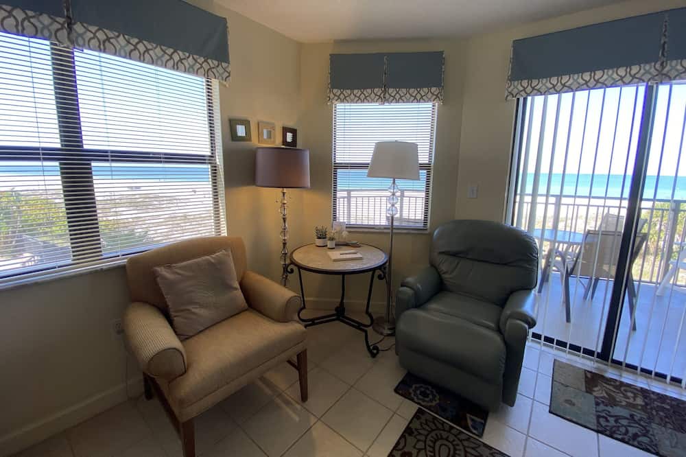 Photo of Livingroom in Belle Vista