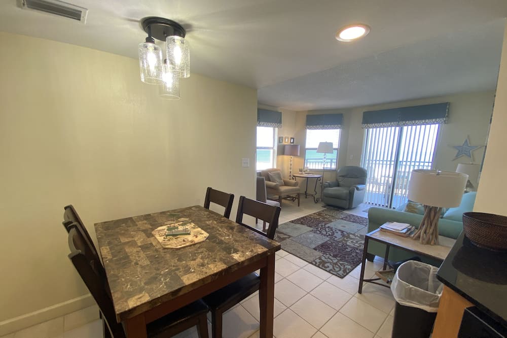 Photo of Livingroom in Belle Vista