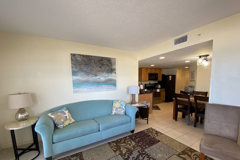 Photo of Livingroom in Belle Vista