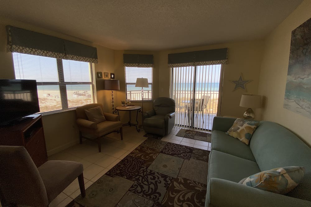 Photo of Livingroom in Belle Vista