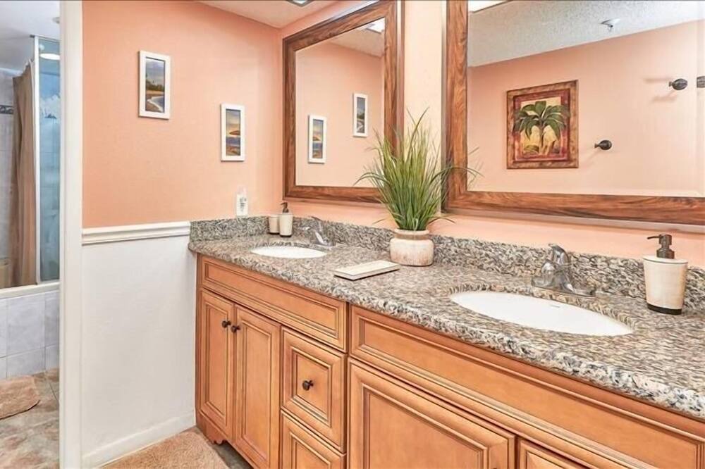 Photo of Bathroom in Madeira Beach