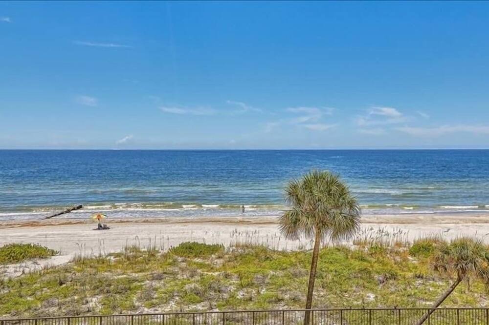 Photo of Patio Balcony in Madeira Beach