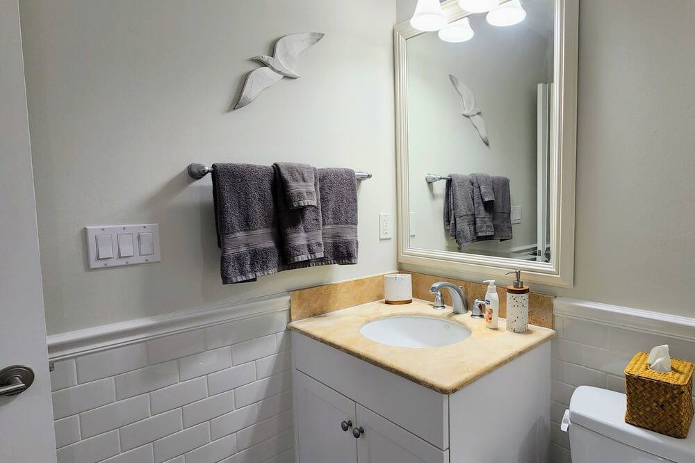 Photo of Bathroom in Ruskin