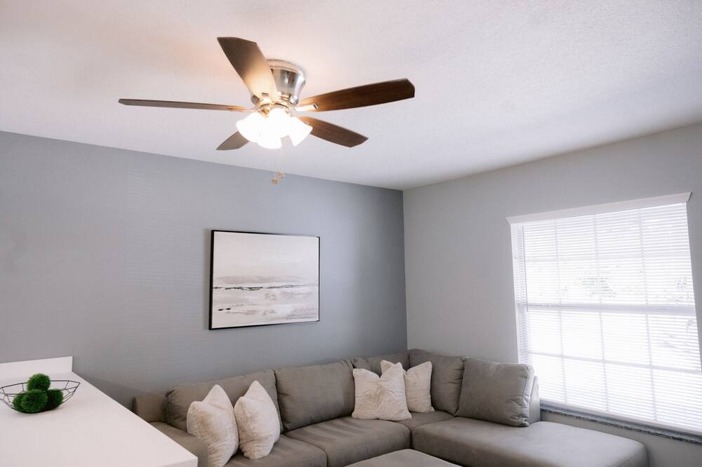 Photo of Livingroom in Conway
