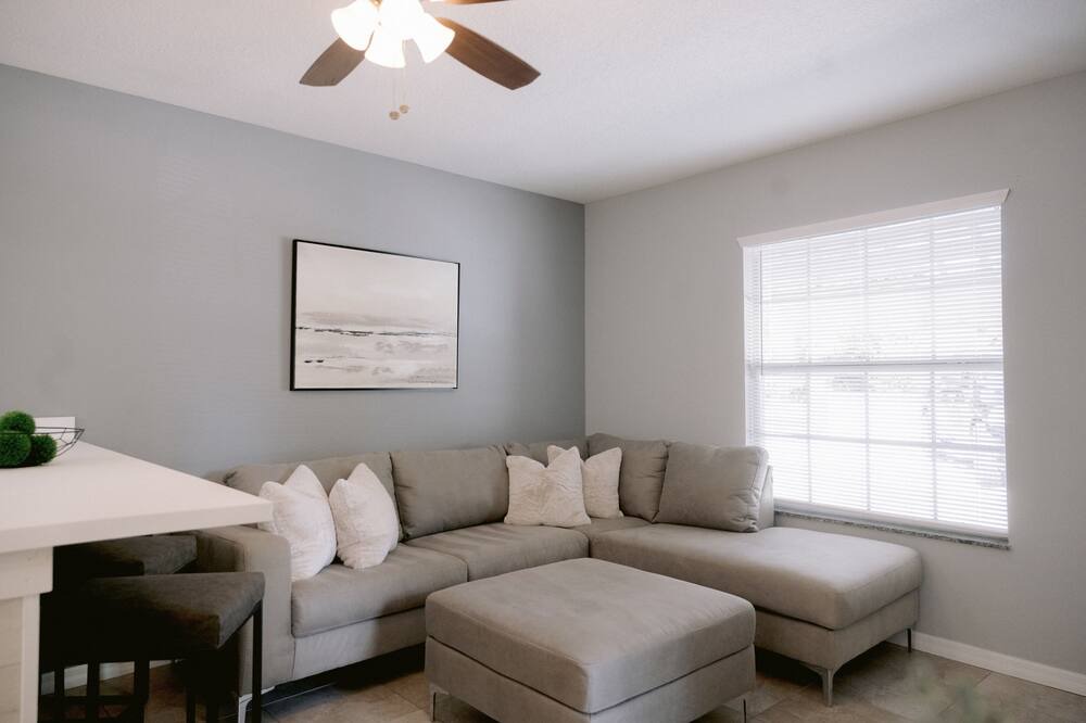 Photo of Livingroom in Conway
