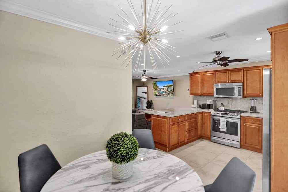 Photo of Kitchen in Coral Heights