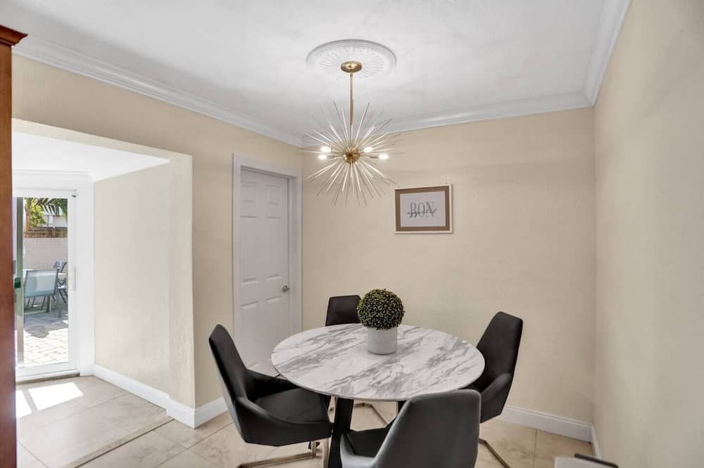 Photo of Kitchen in Coral Heights