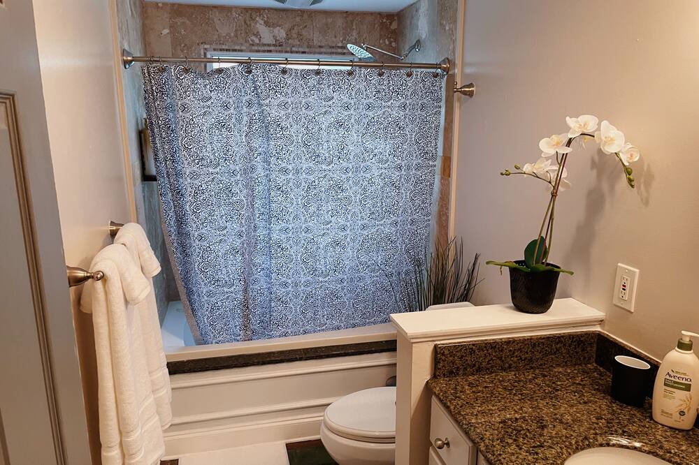 Photo of Bathroom in Ruskin