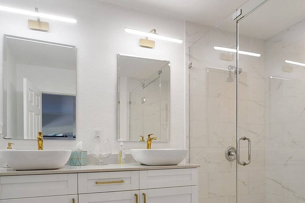 Photo of Bathroom in Coral Heights