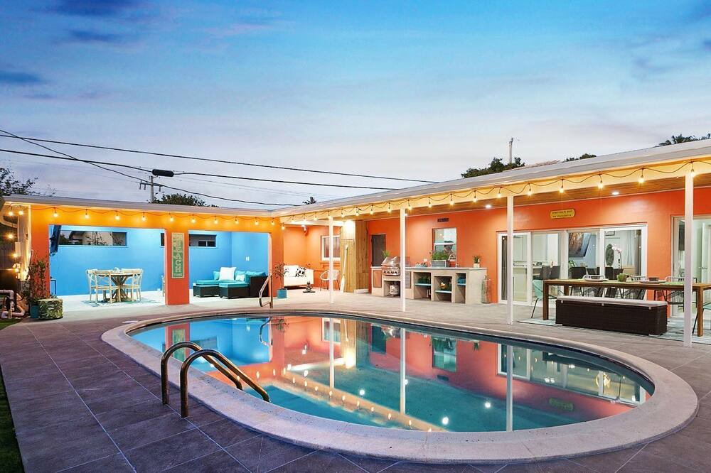 Photo of Outdoor in Coral Heights
