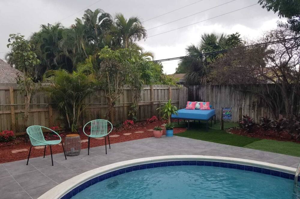 Photo of Outdoor in Coral Heights