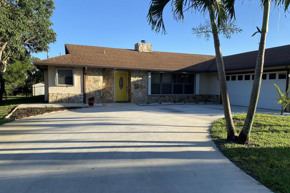 Photo of Outdoor in Indian River Estates