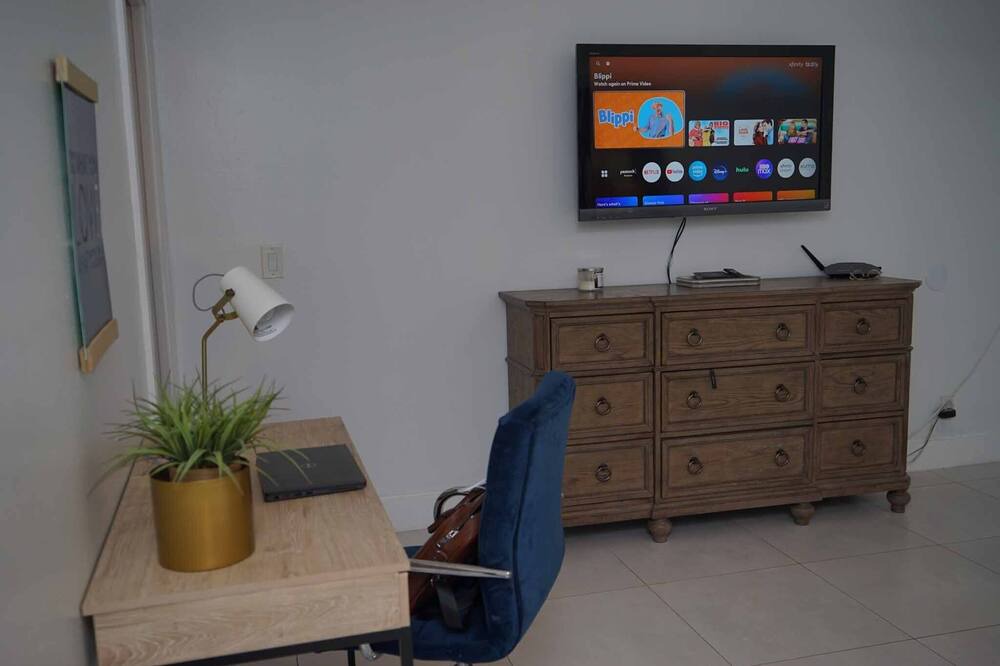 Photo of Bedroom in Deerfield Beach