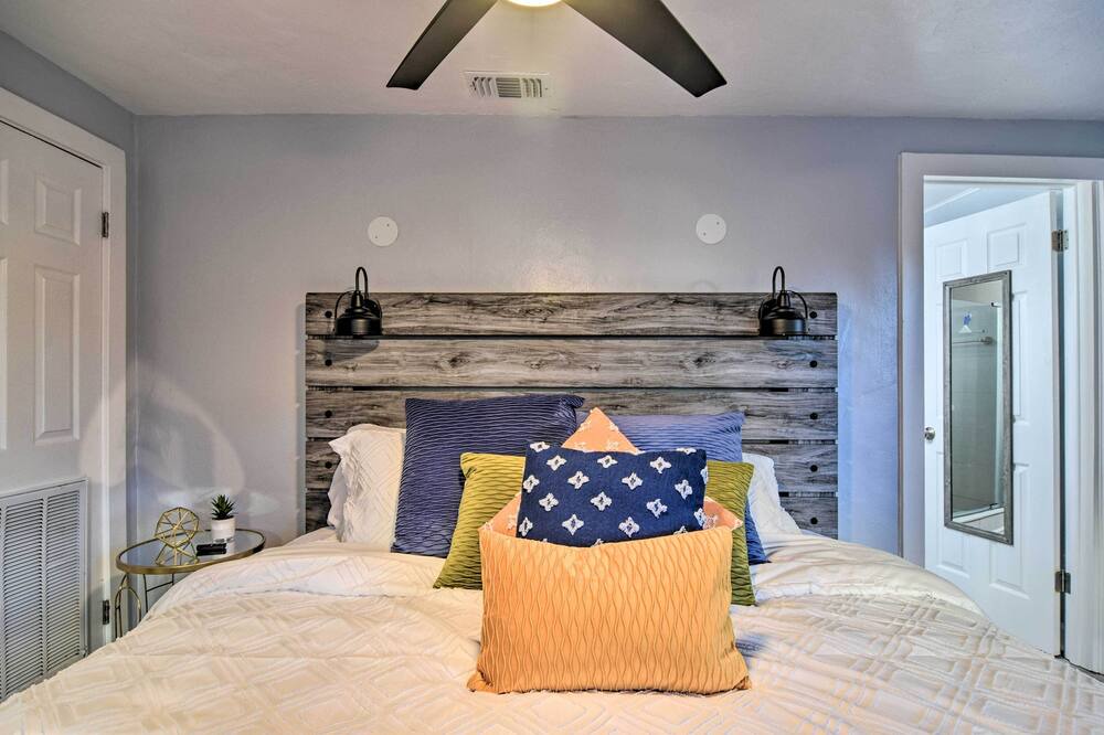 Photo of Bedroom in Gulfport