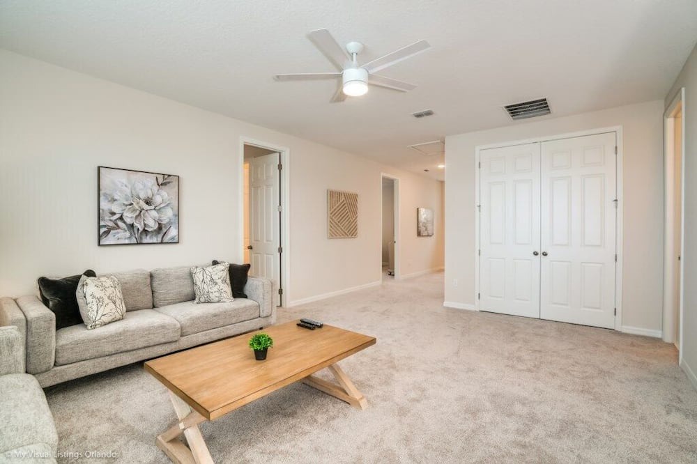 Photo of Livingroom in Florida Central Atlantic Coast