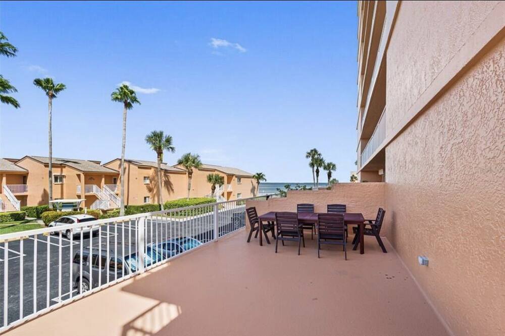 Photo of Patio Balcony in Pinellas Point