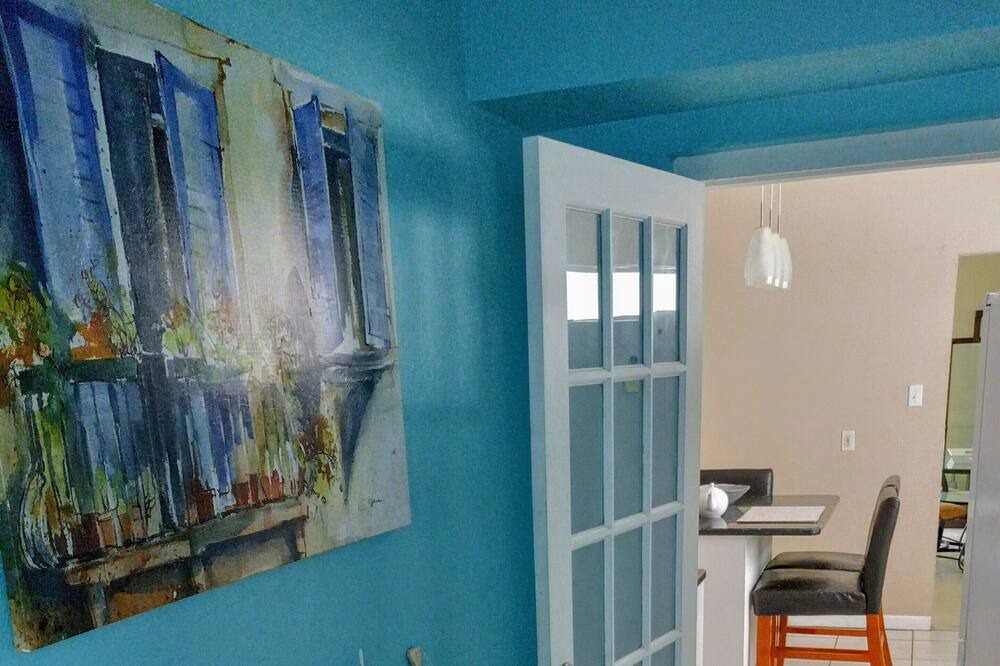 Photo of Livingroom in Disston Heights