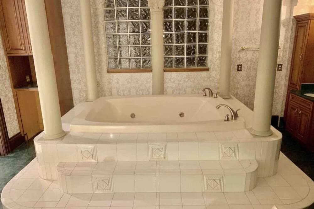 Photo of Bathroom in Bearss Plaza