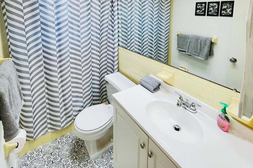 Photo of Bathroom in Tarpon Springs