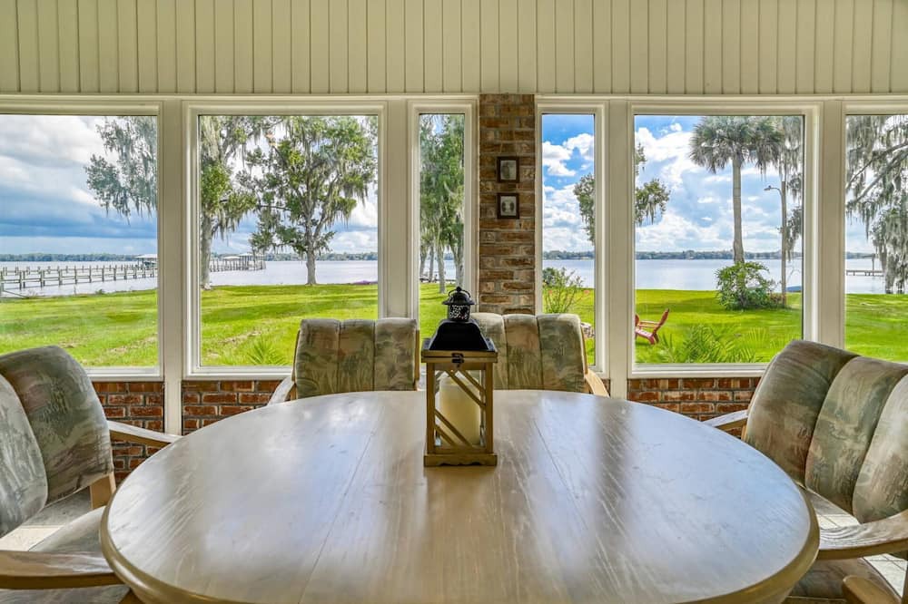 Photo of Bedroom in Palatka