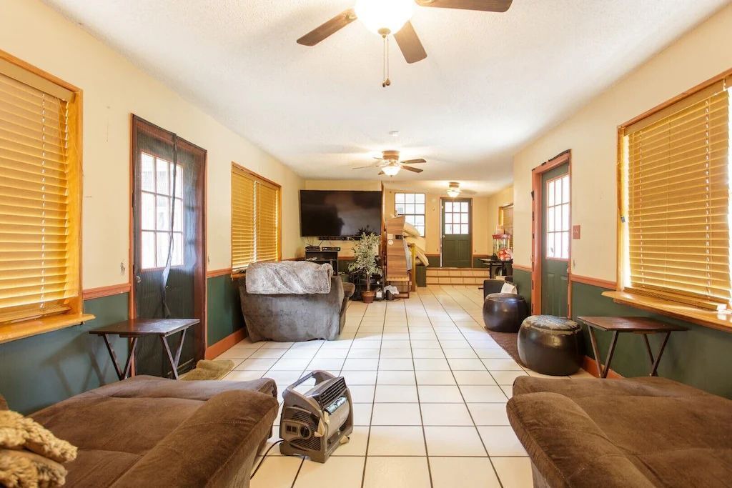 Photo of Livingroom in Valdosta