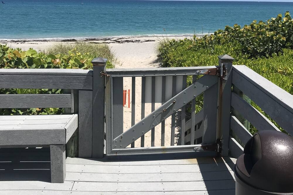Photo of Outdoor in Juno Beach