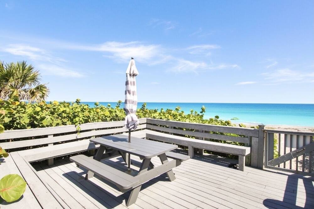 Photo of Outdoor in Juno Beach