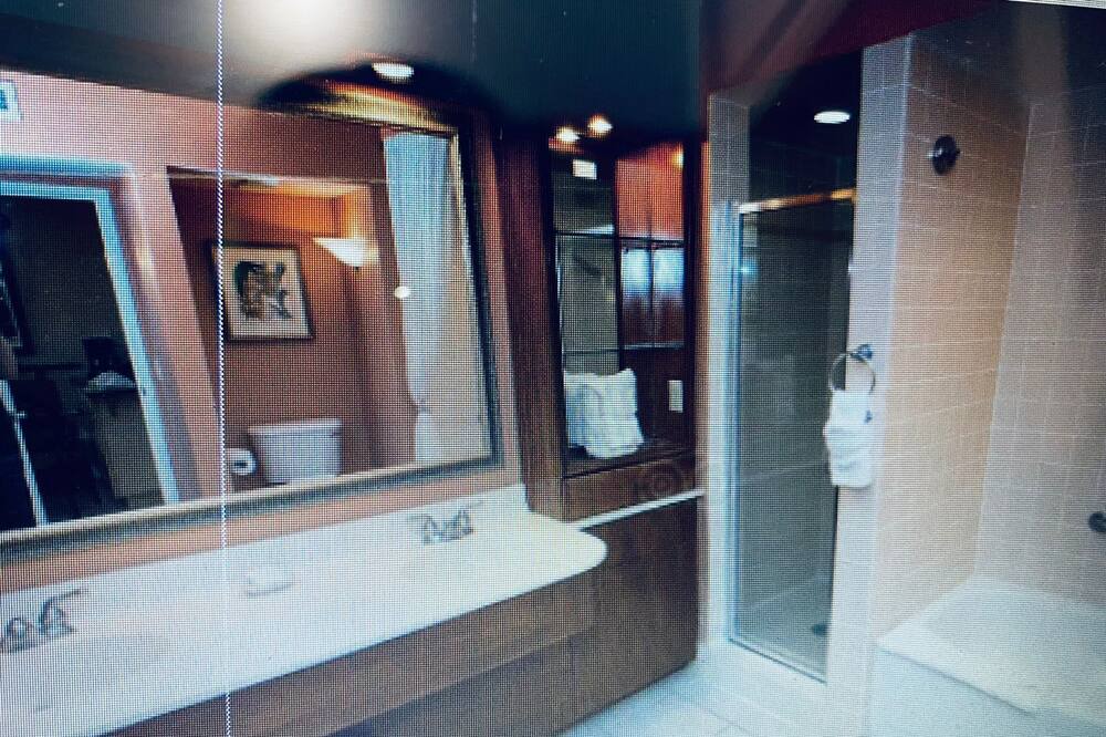 Photo of Bathroom in Florida North Atlantic Coast