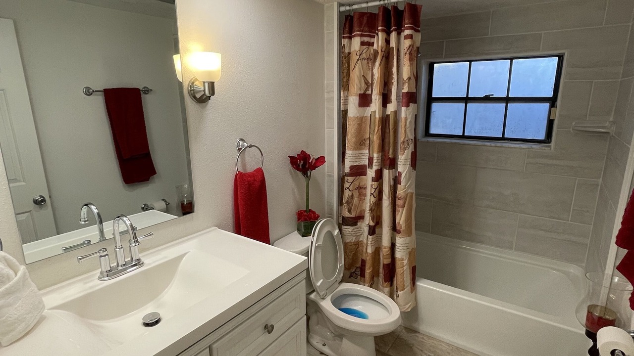 Photo of Bathroom in Carrollwood