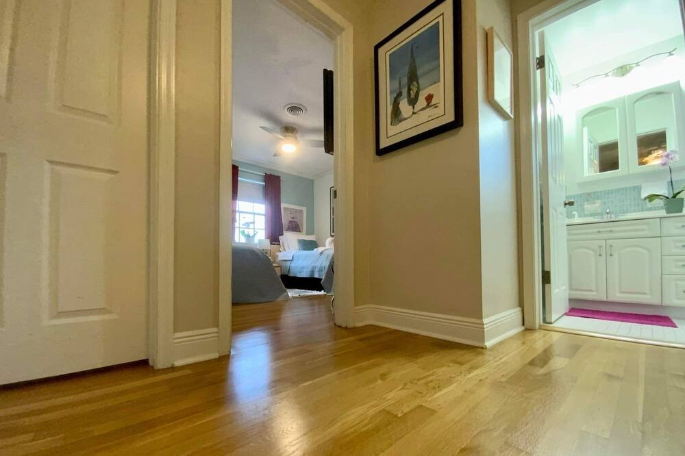 Photo of Bathroom in Coral Springs