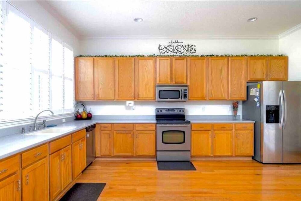 Photo of Kitchen in Alachua