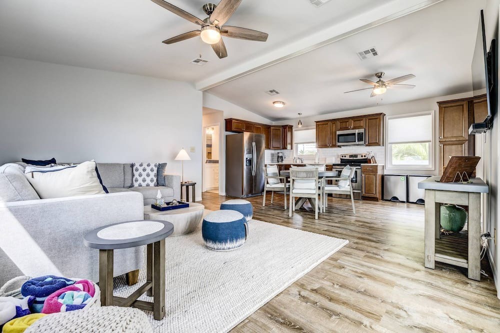 Photo of Bedroom in Breezeswept Beach Estates